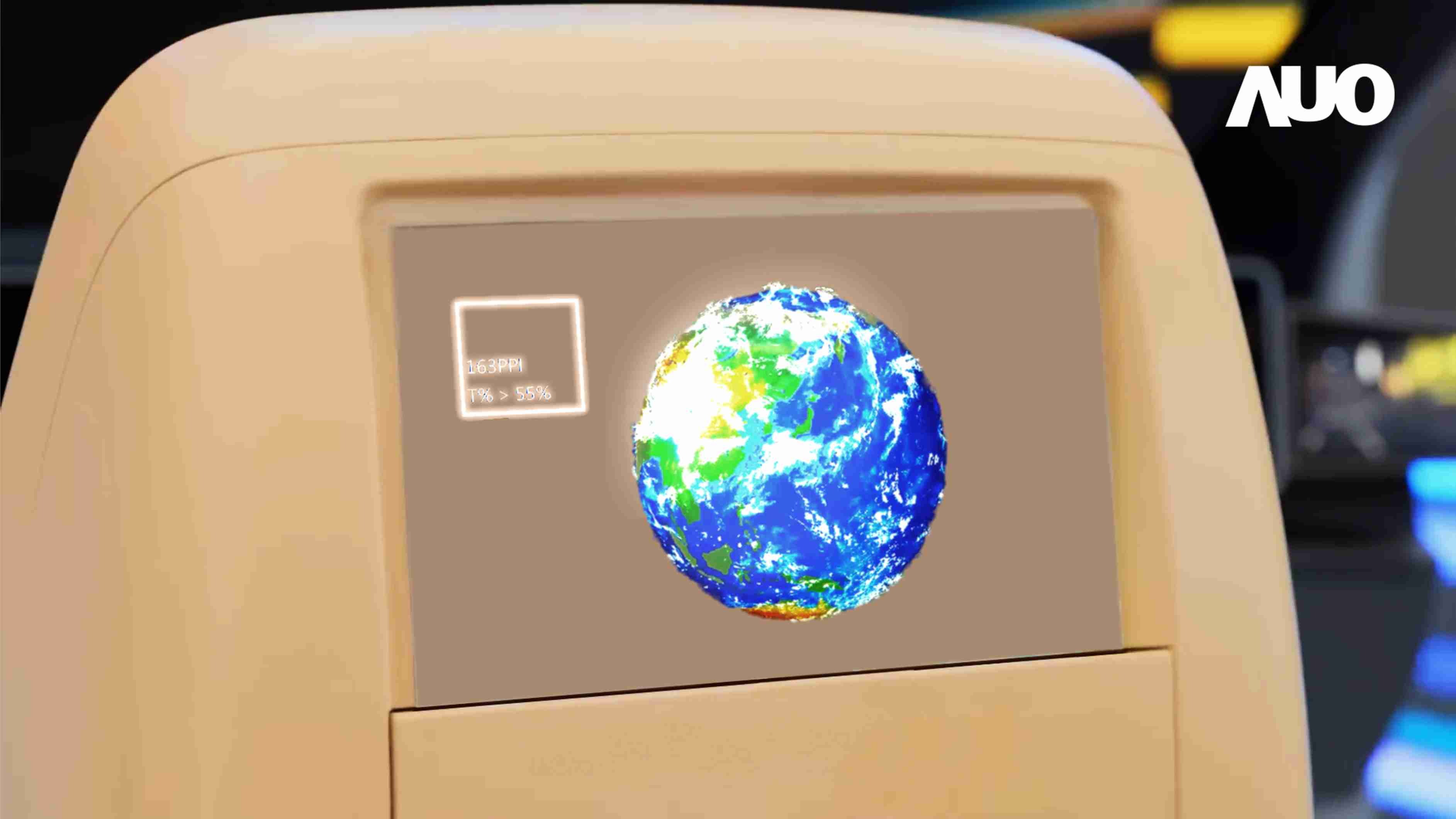 z6尊龙突破设计与制程挑战，，，，推出全球最高分辨率163ppi的13.5吋透明Micro LED面板，，，，并积极布局智能车市场，，以期拓展透明显示应用的可能性